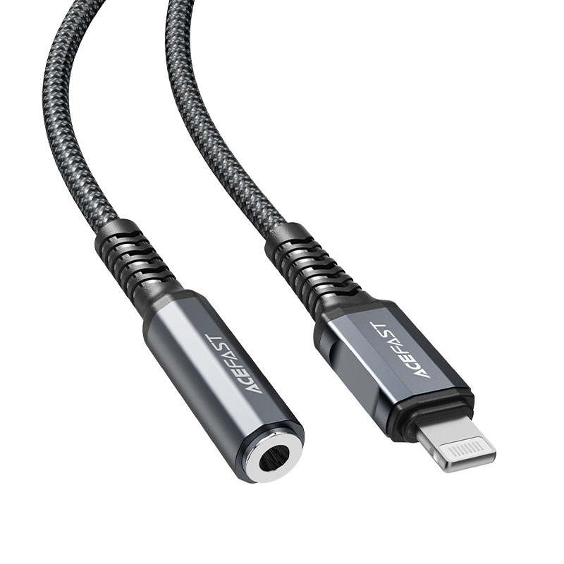 ACEFAST C1-05 LIGHTNING TO 3.5MM ALUMINUM ALLOY JACK ADAPTER (0.18M)